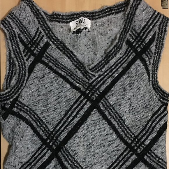 S.W.I. Clothing Gray & Black Wool Striped Women Sweater Vest - Small - Picture 1 of 4